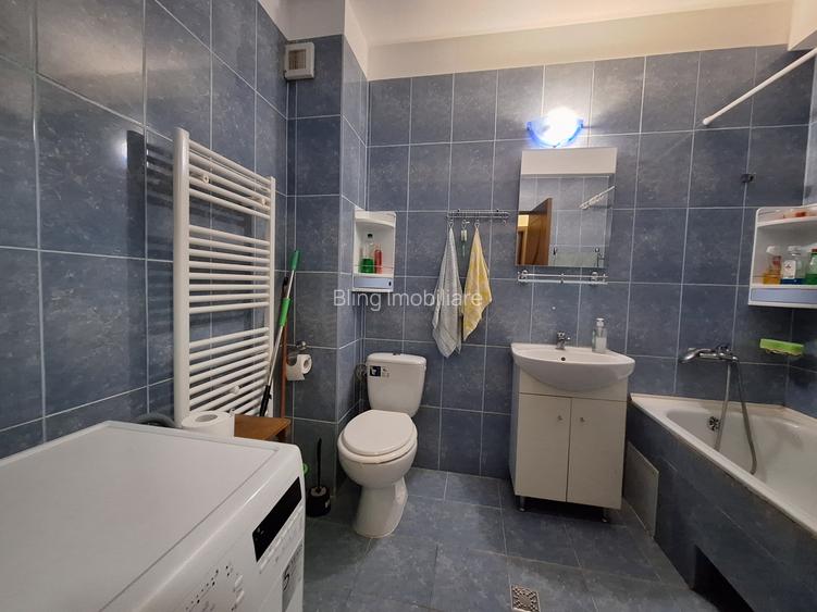 Apartament decomandat, etajul 1, garaj individual, strada Stejarului - 6