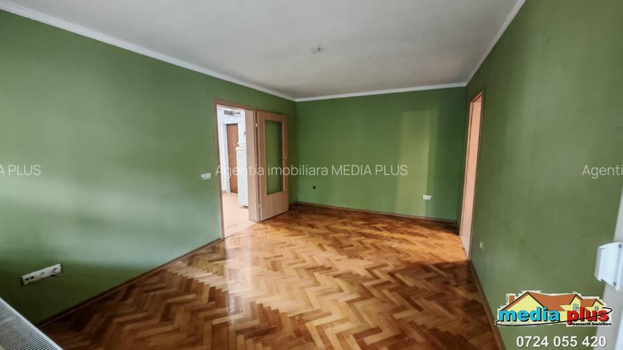 De vânzare apartament 3 camere – zona centrală - 6