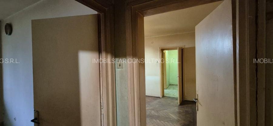De vanzare apartament 2 camere -Aleea Carpati - 6