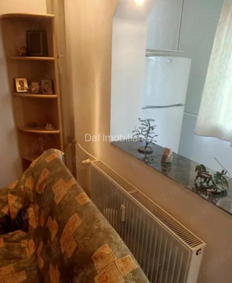 3camere-69mp- bloc 1980 reabilitat -metrou gorjului - 2