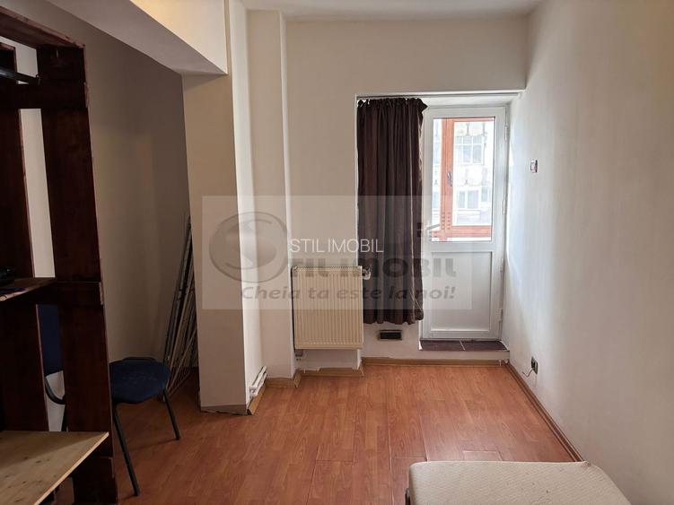 Apartament 3 camere Decomandat, et. 1, bulevard GARA - 149,900 EURO - 12