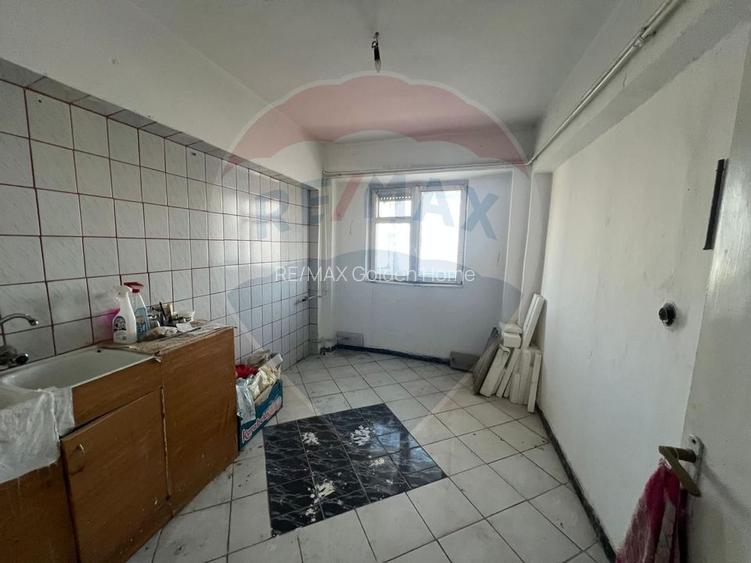 Apartament 4 camere in zona Piata - 2