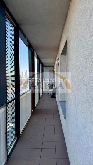 De vanzare - 3 camere decomandat etaj 4 - Splaiul Unirii - 16