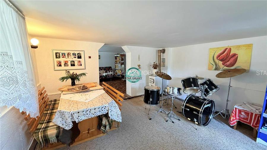 Vand casa cu 5 camere si teren 1040 mp in Toaca - 16