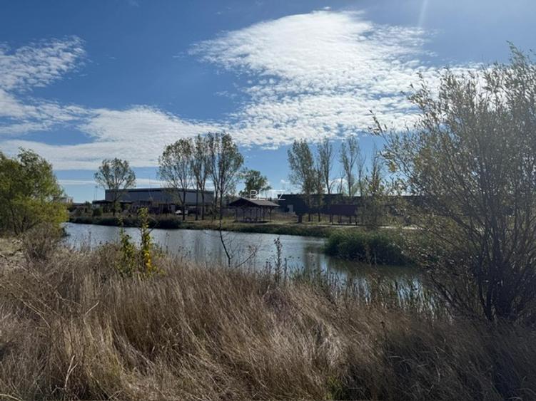 Teren intravilan 2070 mp langa lac PIELESTI, posibilitate RATE !!! - 2