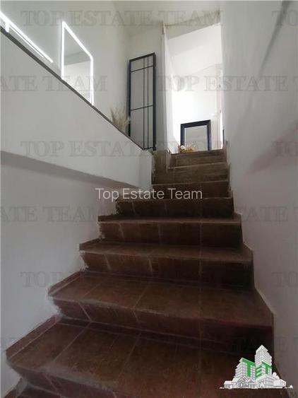 Apartament mansardabil de vanzare - 4