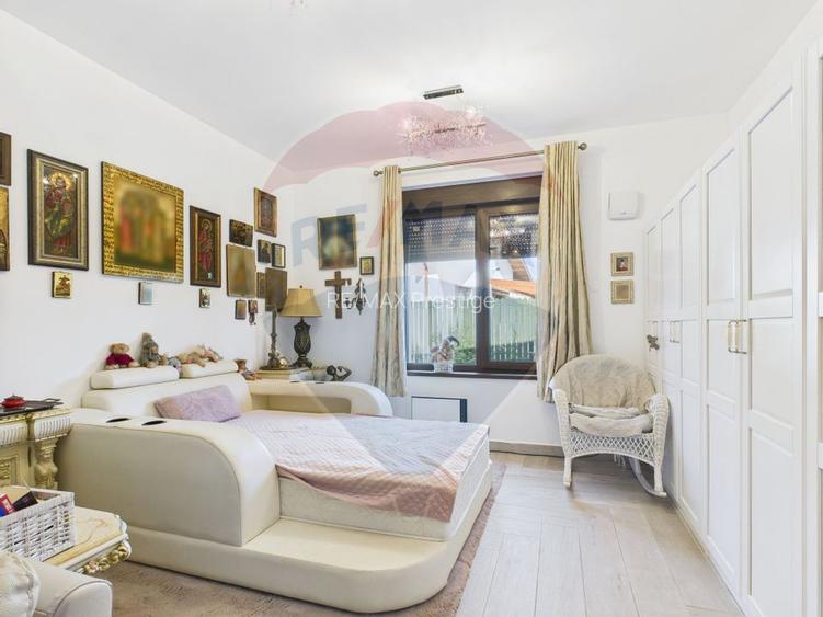 Casa pasiva autonoma Peris Cocioc 380 mp utili P+M teren 1040 mp - 2