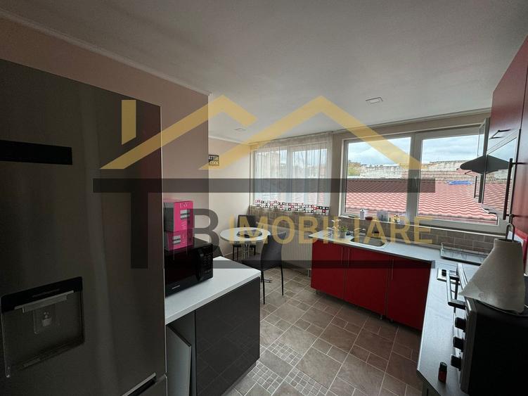 Apartament cu 3 camere, 140 mp, Zona Piata Trandafirilor