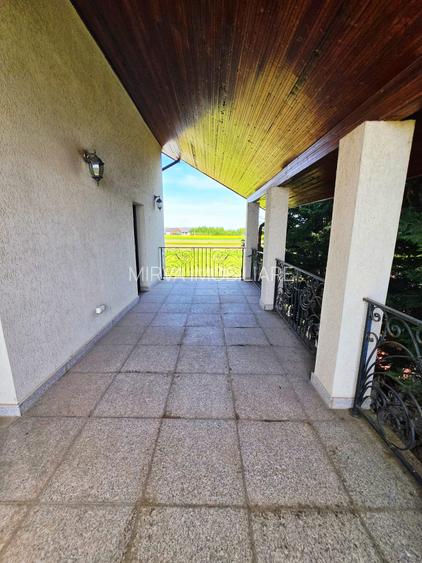 Vilă premium în Strejnicu | 8 camere | 345 mp utili | teren 595 mp - 40