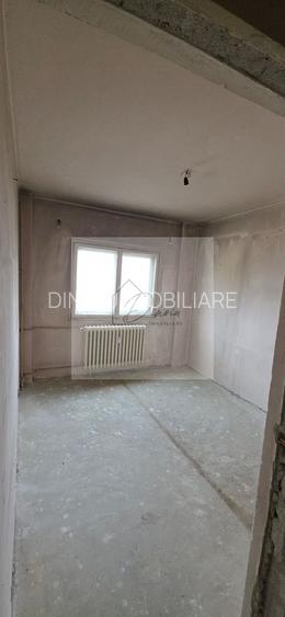 Apartament 4 camere B-dul Tineretului I Locatie excelenta I COMISION 0 - 8