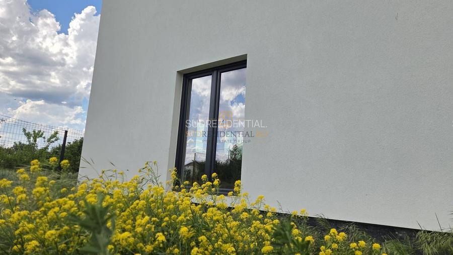 Vila individuală P+1 de vânzare | 4 camere | Teren 500 mp |1 Decembrie - 5