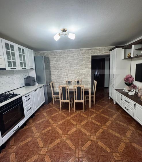 Apartament spatios, 3 camere, cu balcon, zona Elite - 3