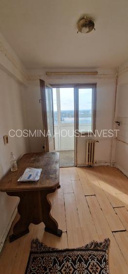 Malu Rosu,se vinde apartament decomandat doua camere pret 59000 euro - 2