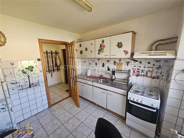 Resita, 3 Cam. Dec., Mobilat+Utilat, Micro 2 - 23