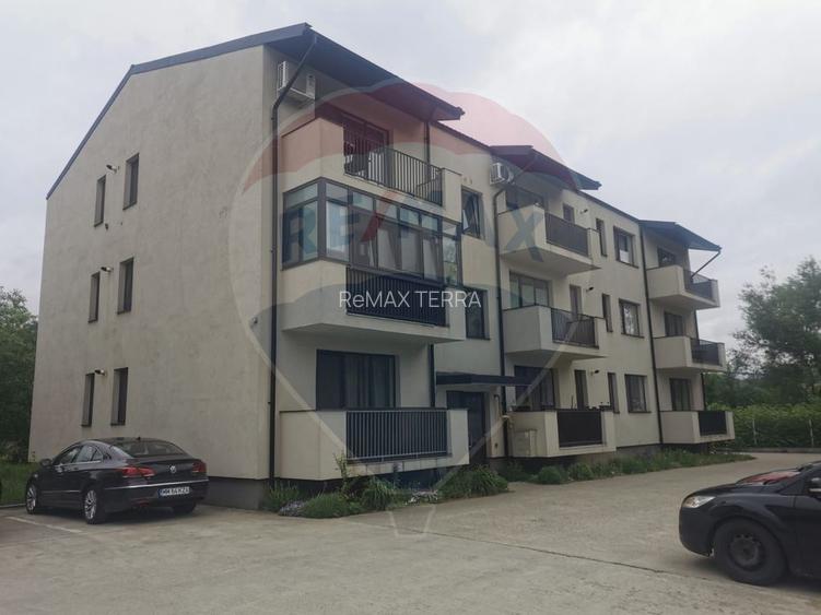 Apartament cu Parcare De Inchiriat - 9