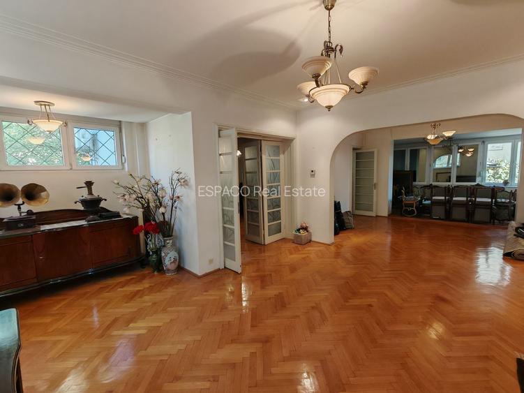 Vilă interbelică – Casin / Domenii – ideală clinica/ resedinta/ sediu / ambasada - 38