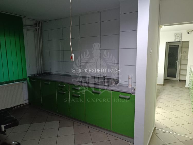 SPATIU COMERCIAL// ZONA VEST, 9 MAI// - 7
