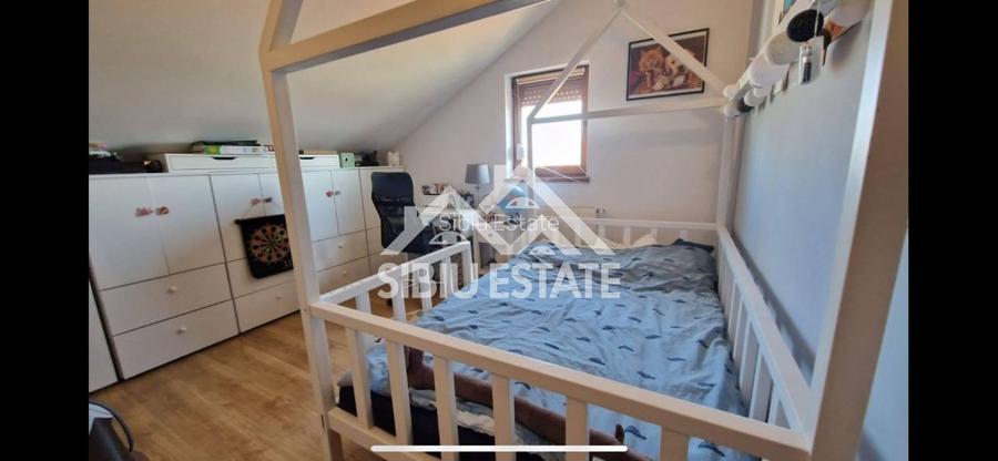 Casa moderna, de inchiriat, cu 3 camere, 2 bai, terasa - 8