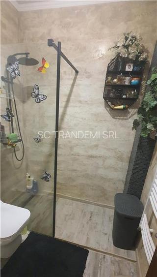 Oferta ! Imobil P+1 în zona Lupeni (reper supermarket Profi ) - 18