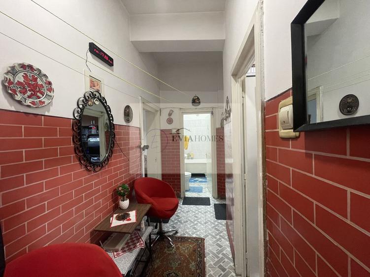 3 camere/ zona Facultatii de Litere / Parcare in curte