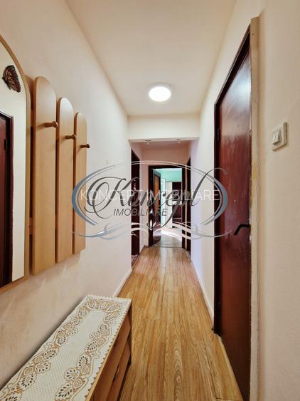 Apartament cu potential, orientare sud-est, 2 balcoane, zona Parang - 15