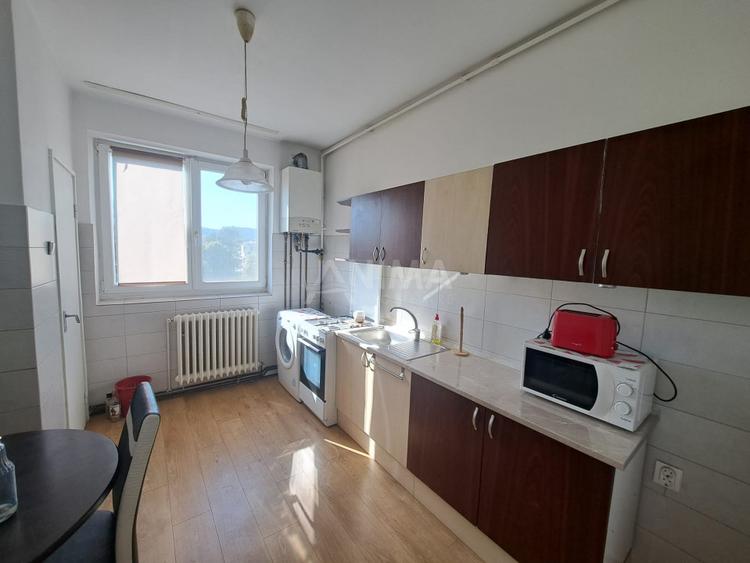 Apartament cu 2 camere decomandate, finisat, mobilat si utilat modern