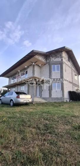 Duplex complet pentru 2 familii – 326 mpși 2.000 mp teren, lângă Pitesti - 4