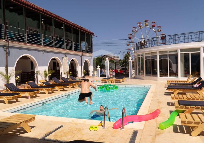 Hotel KM0 Costinesti + Restaurant + Bar + 6 spatii comerciale