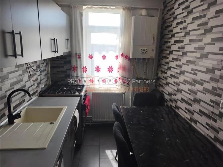 Apartament 2 camere cf 1 decomandat zona Crang - 12