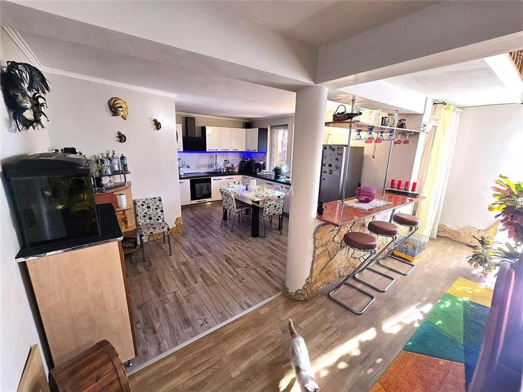 VIDEO | Domeniu privat la Padurea Noroieni | Vila D + P + M cu 9 camere | Curte, - 11