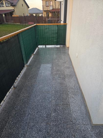 Vand in Unirii,strada Pomilor,apartament cu2 camere,open space,mobilat utilat.
