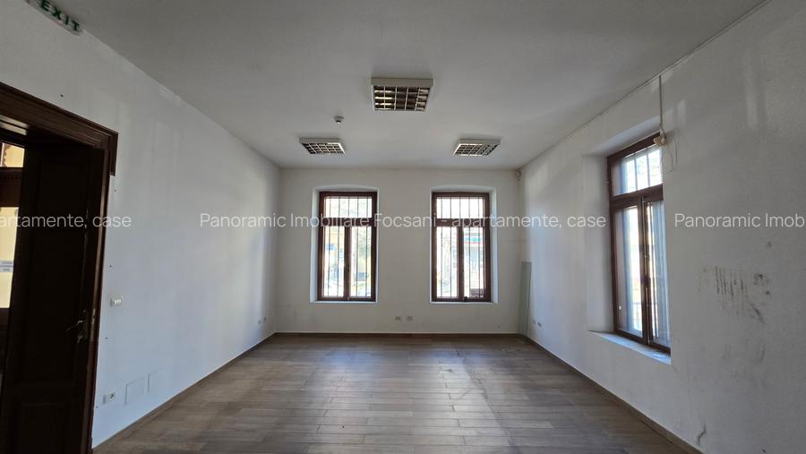 Cladire speciala de VANZARE  sau de INCHIRIAT  ultracentral Focsani - 39