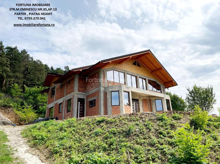 Casa la rosu D+P+E si teren 873 mp, sat Bistrita - 3