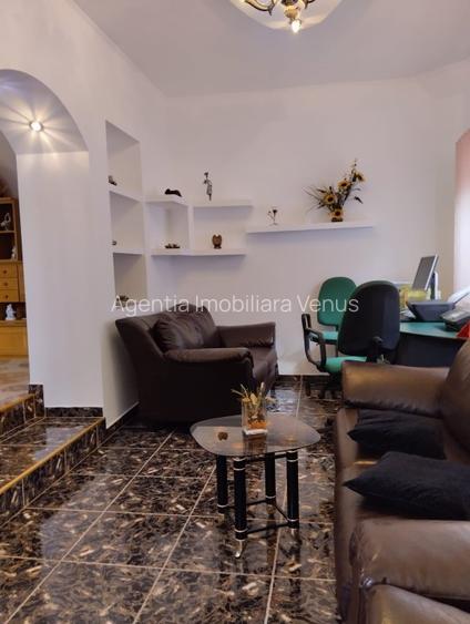 Casa cu etaj str.Calea Nationala zona Bazar - 4