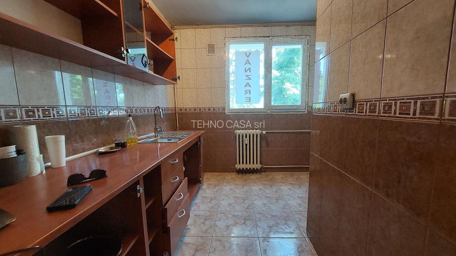Apartament 4 camere , 2/4, Titan , Theodor Pallady, metrou 1 Decembrie - 13