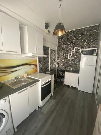 Proprietar-Spațiu comercial stradal + garsonieră | investiție | metrou Eroii Rev - 15