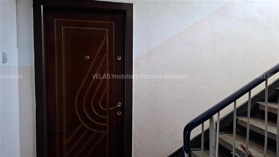 Apartament 2 camere Bacau, parter, CT, liber. - 11