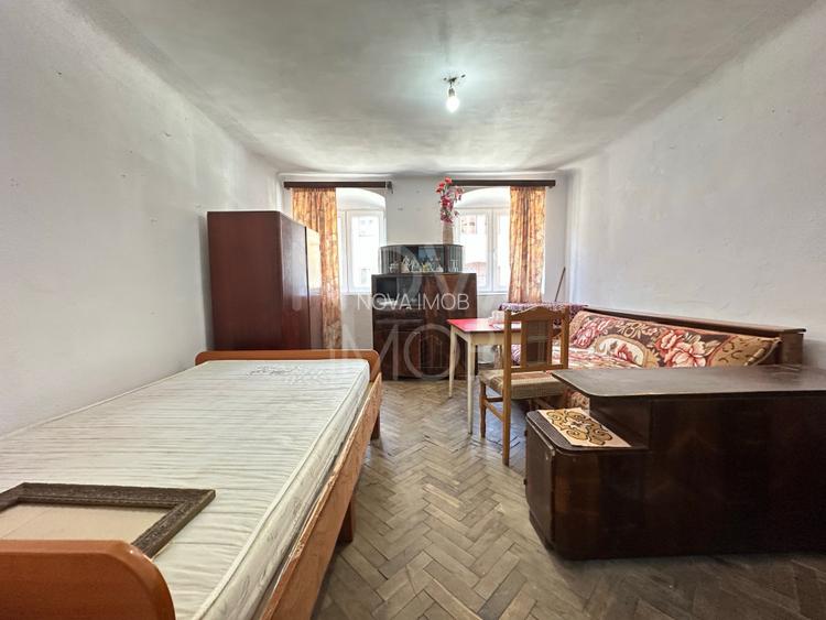 Apartament 2 camere + teren + garaj, Str. 9 Mai - 5