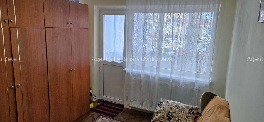 Vand apartament 2 camere in Deva, zona Gojdu (Constructorilor), et. 3 - 9