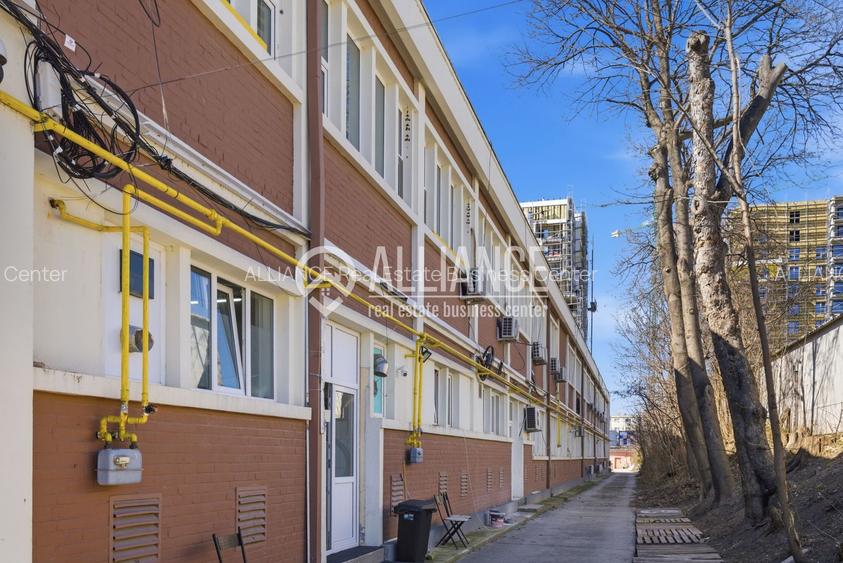 FALEZA NORD cladire multifunctionala 4600 mp cu acces din Bdul Mamaia! - 29