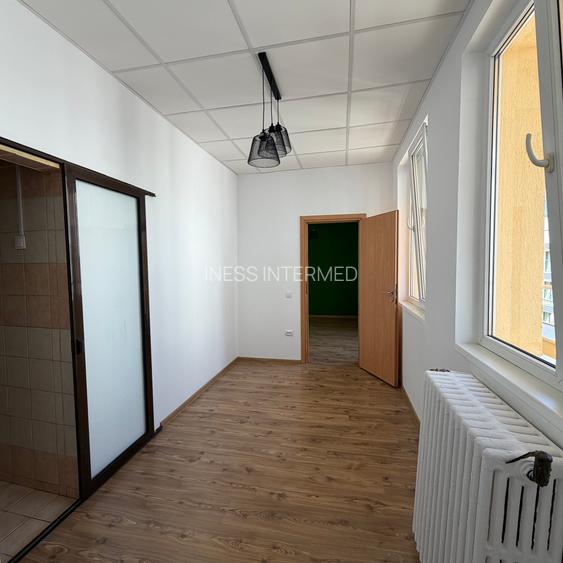 Stirbei Voda colt cu Stirbei Voda, 2 camere nemobilate, etaj 8/8 - 5
