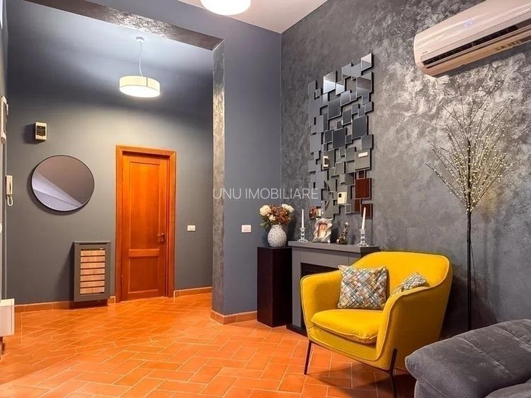 3 Camere 113mp Bloc 2009 zona Cug - 4