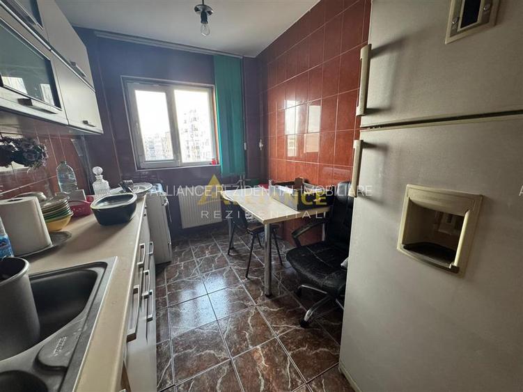 2 camere stradal Bld Tineretului – etaj 7/10 – bloc in reabilitare – 125.000 eur - 8