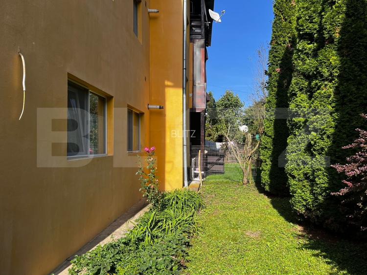 Apartament 3 camere 53 mp , 2 parcari, curte  - 16