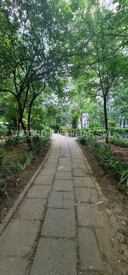 Gara-Abator, apartament cu 3 camere decomandate. - 17