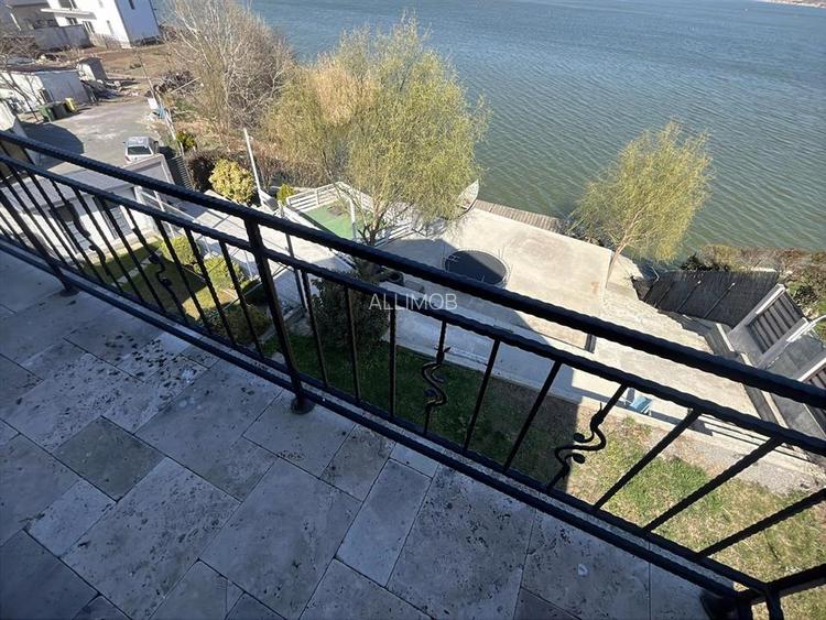 Eleganta la malul lacului- Vila premium cu ponton privat. - 11