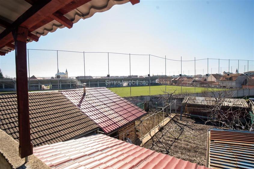 Casa in Rogerius cu spatiu comercial si 3 unitati separate - 18