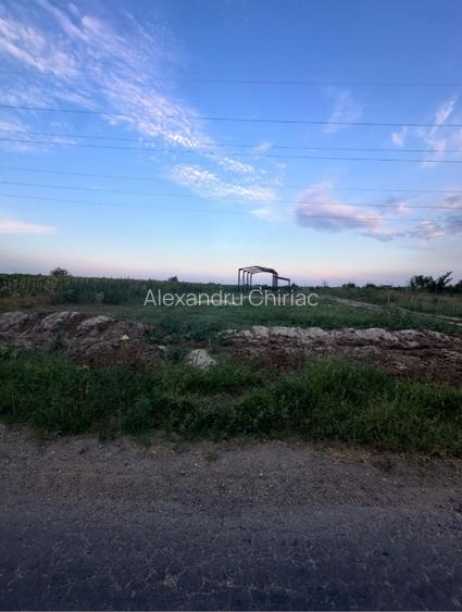 Vand teren intravilan 2000 mp, deschidere DJ602, constructie începuta - 2