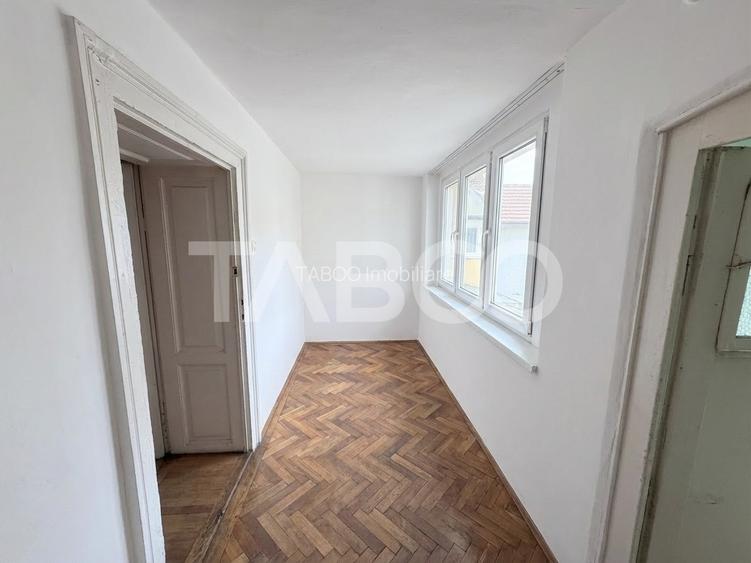 Apartament 3 camere 78 mp utili acces auto in curte Strada Dealului - 5