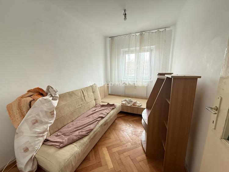 Apartament 3 camere, decomandat, etaj 1, ideal pentru investitie - Lipovei - 2